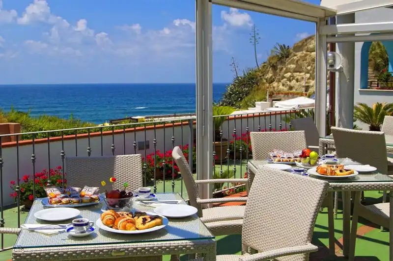 Hotel Cava dell'Isola Ischia - terrazza ristorante panoramica